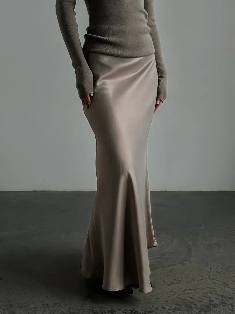CLASSIC SATIN SKIRT