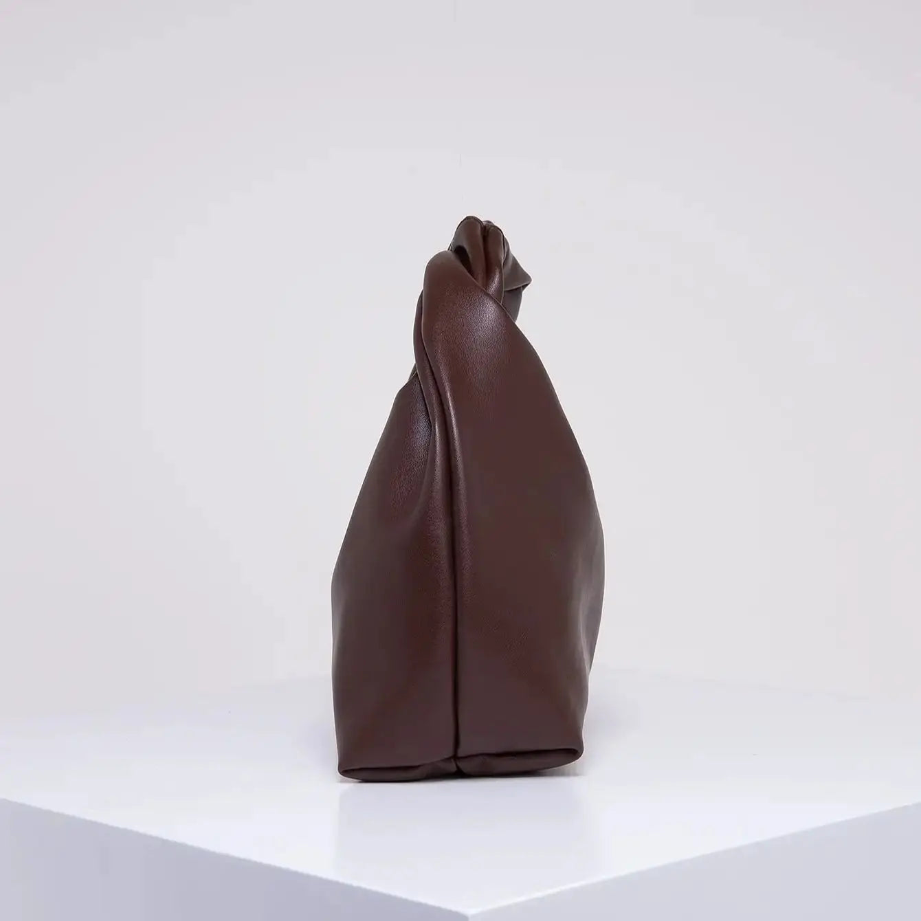 CHIC TWIST CHOCOLATE BROWN BAG