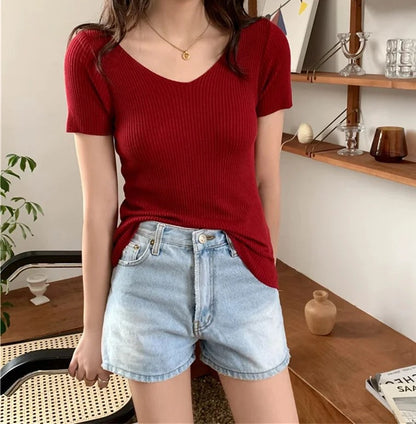 RED CASUAL SLIM KNIT V-NECK SHIRT