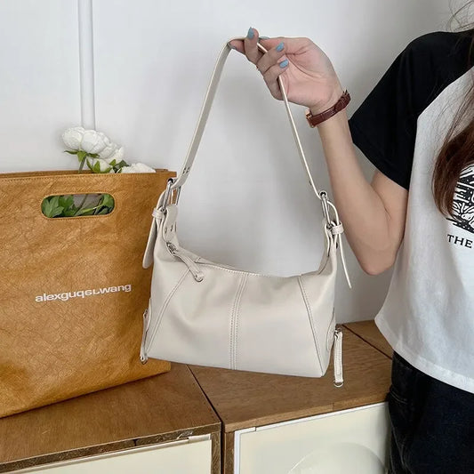 WHITE VINTAGE SHOULDER PURSE