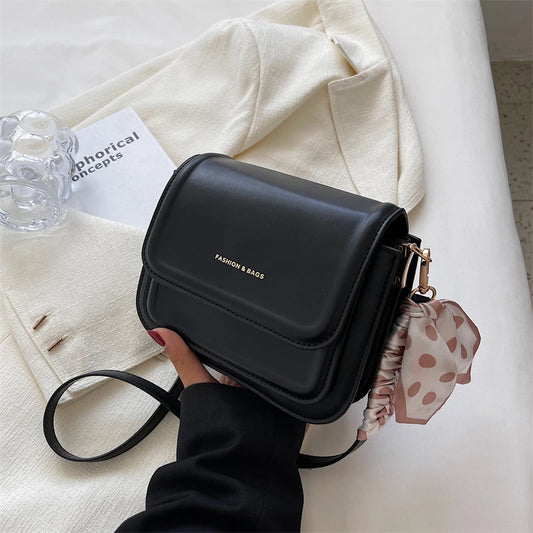 BLACK LEATHER MINI SHOULDER BAG