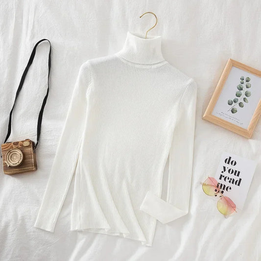 SLIM KNIT WHITE TURTLENECK SWEATER