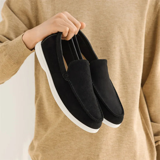 BRITISH INSPIRED BLACK CLASSIC LOAFERS