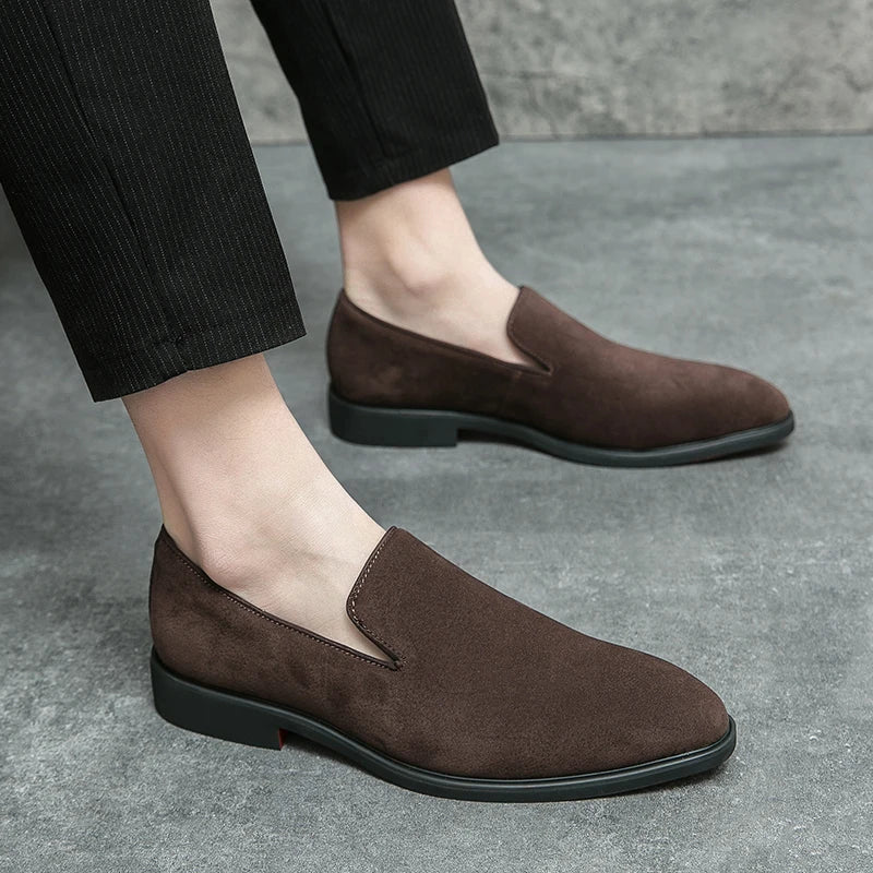 VINTAGE BROWN SUEDE LOAFERS