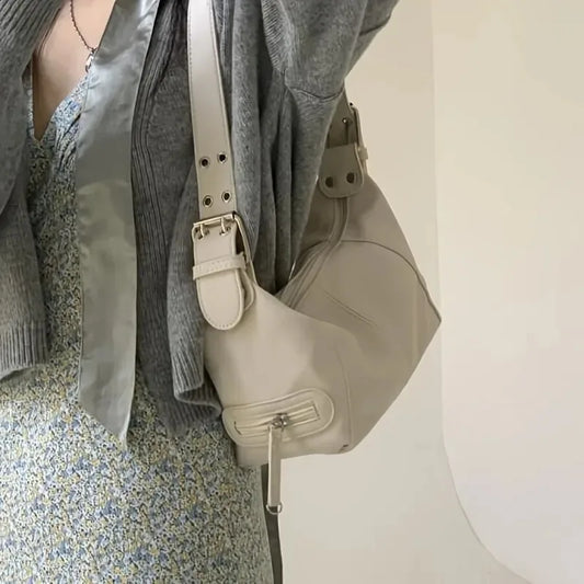 WHITE VINTAGE SHOULDER PURSE