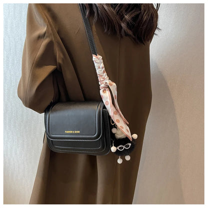 BLACK LEATHER MINI SHOULDER BAG