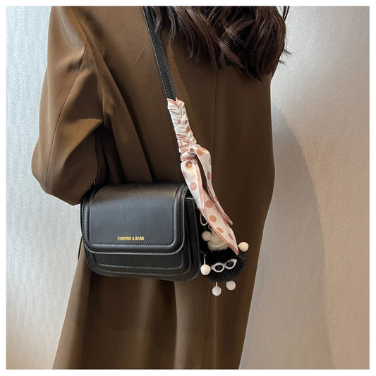 BLACK LEATHER MINI SHOULDER BAG