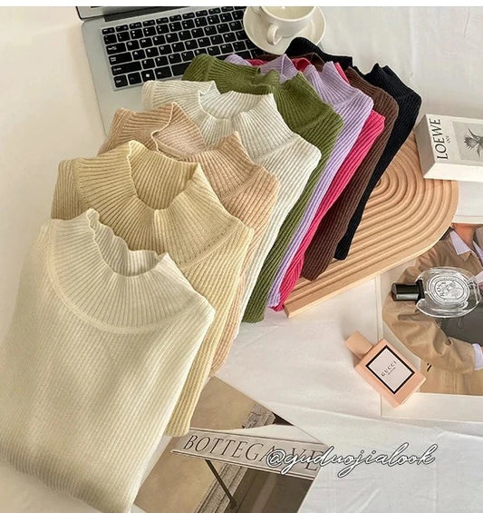 WHITE COTTON BLEND CLASSIC MOCK NECK PULLOVER